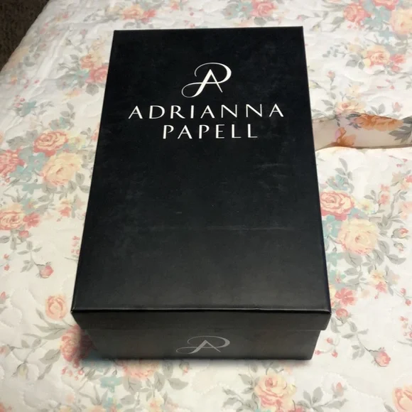 Adrianna Papell Black Satin Heels - Picture 5 of 6